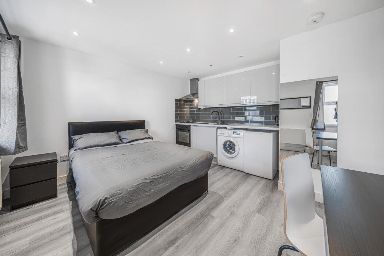 Top Floor Studio In Camberwell 런던 외부 사진